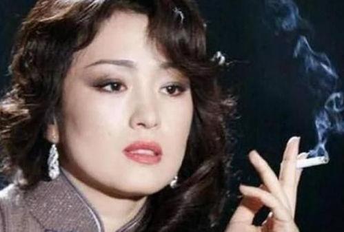 明星有怀孕抽烟的吗,揭秘怀孕期间的吸烟现象