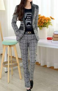 小松鼠网红休闲套装女装,时尚女装新潮流